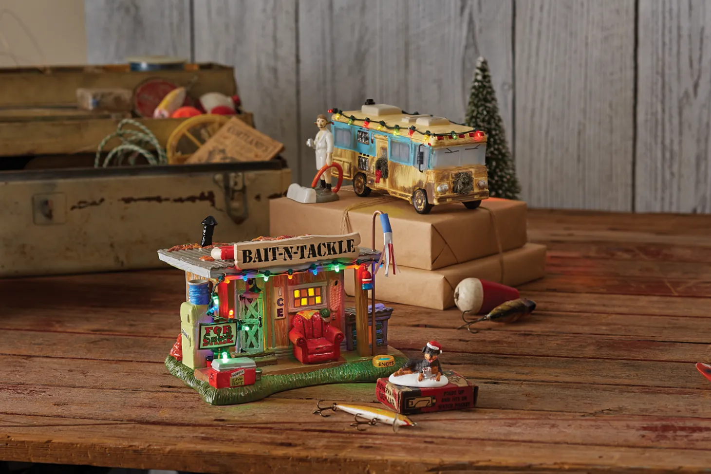 Department 56 National Lampoon's Christmas Vacation Selling The Bait Shop Building 6011426