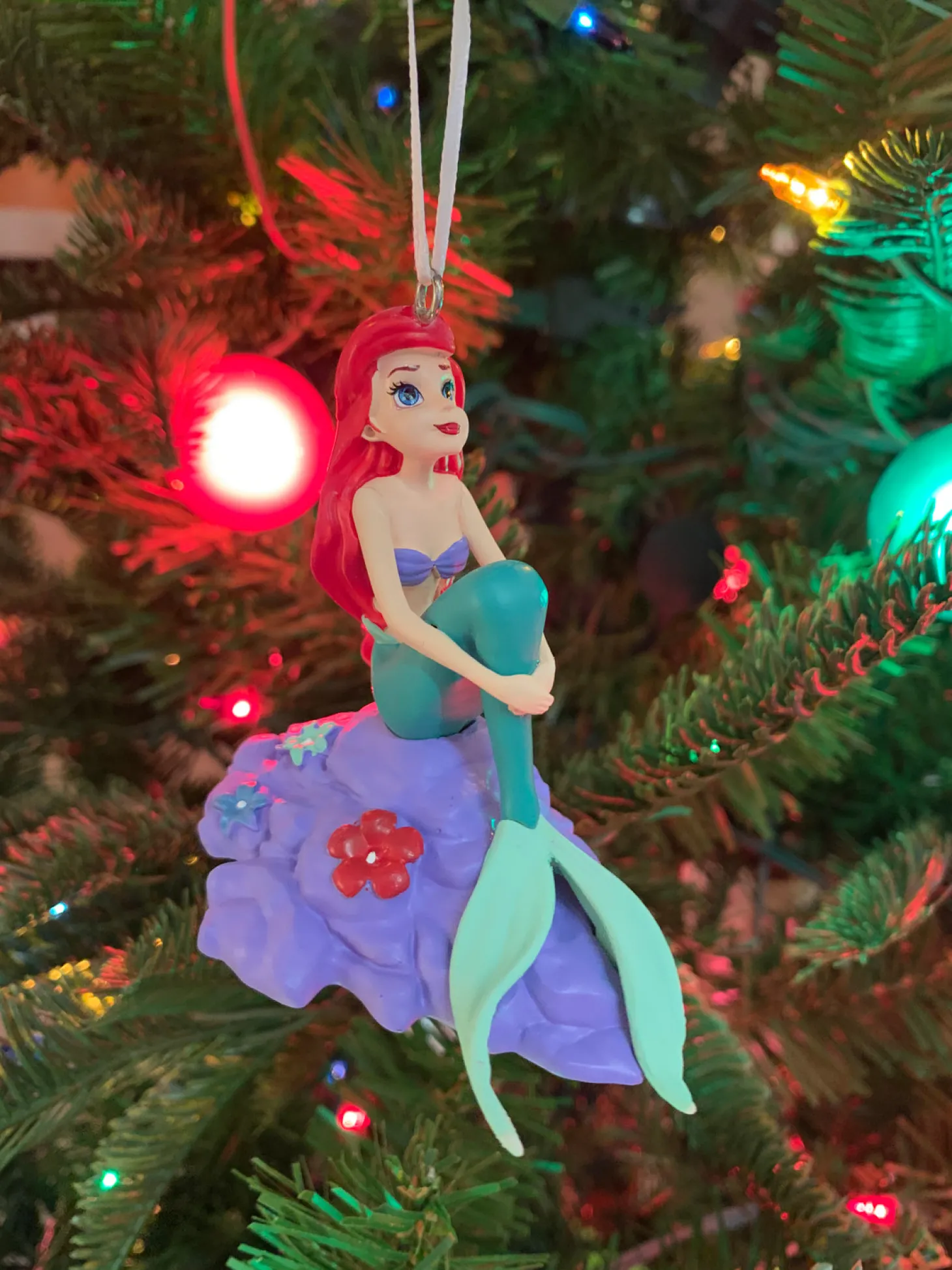 Hallmark Disney Princess Ariel On Rock Christmas Ornament 3HCM0810