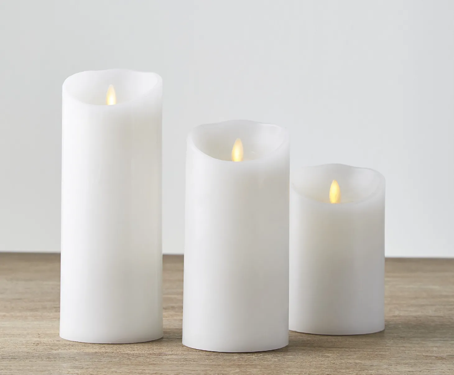 Liown 3.5" X 5", 7", Or 9" Moving Flame White Unscented Pillar Battery Candle