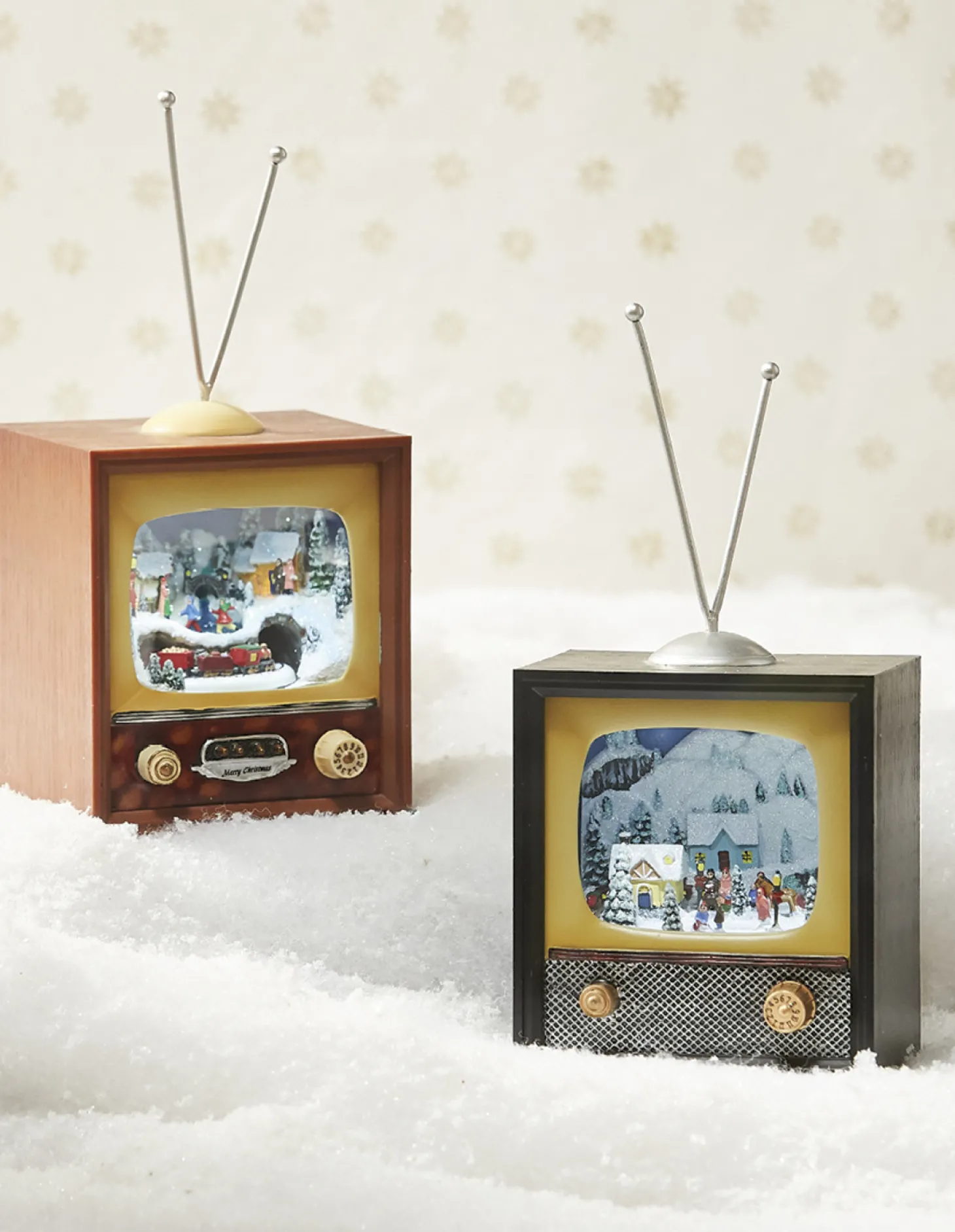 Raz 10" Animated Musical Television Christmas Decoration 3516162