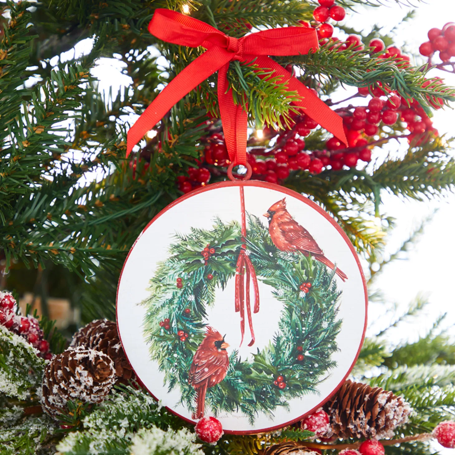 Raz 6" Cardinal On Wreath Disc Christmas Ornament 4215976