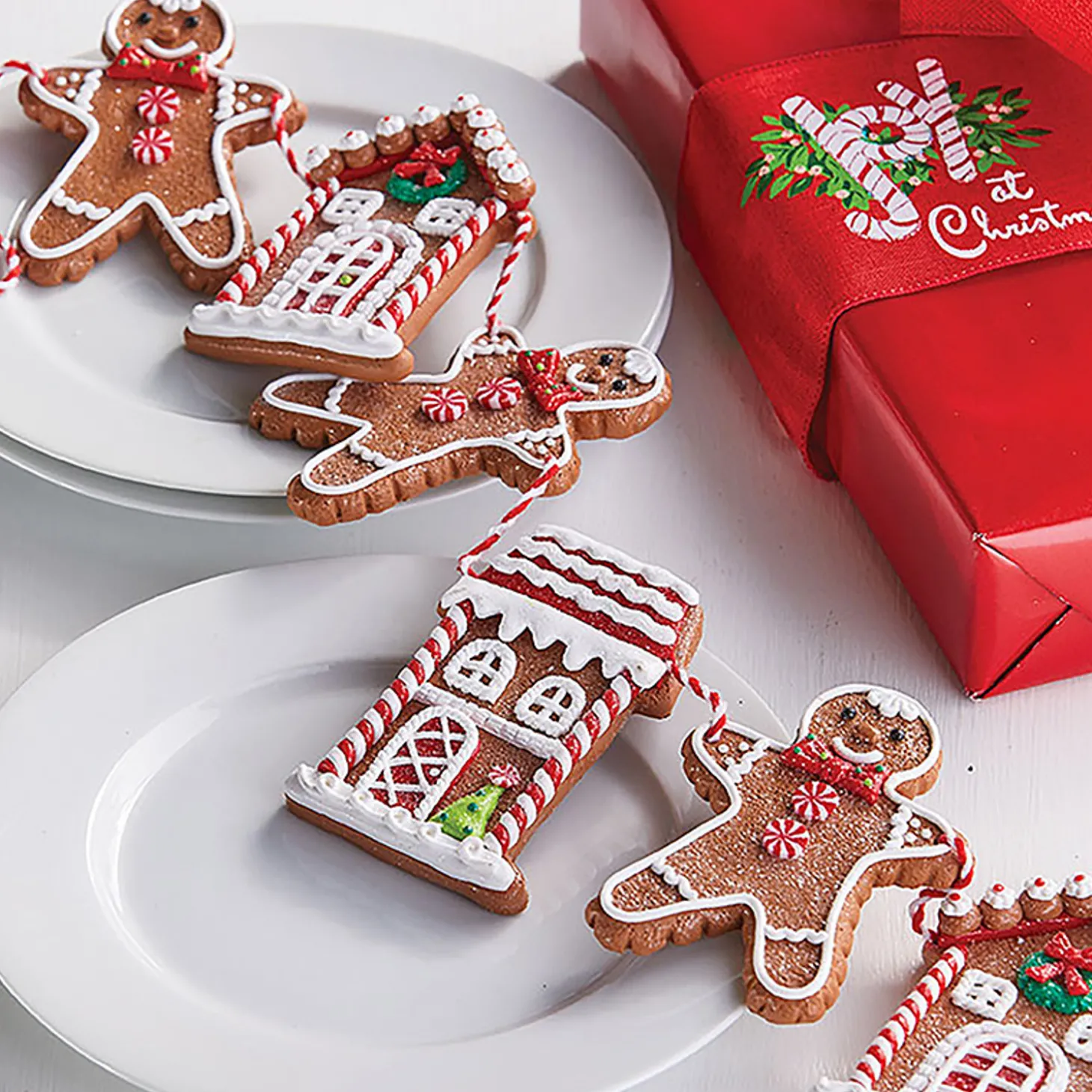 Raz 30" Gingerbread Cookie Christmas Garland G3816442
