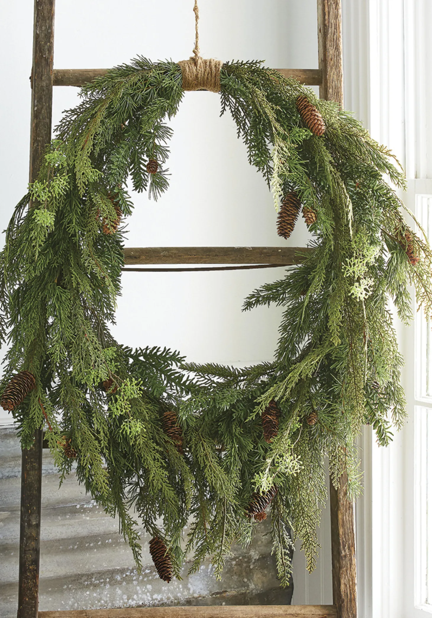 Raz 30" Real Feel Oval Cedar And Pinecone Christmas Wreath W4011591