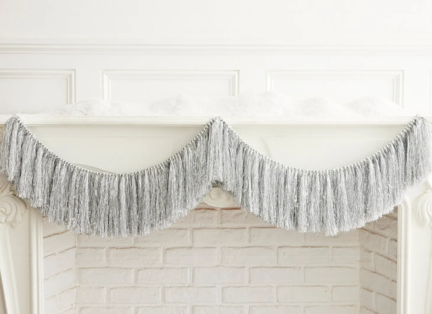 Raz 5' Silver Tinsel Christmas Tree Garland G4327318